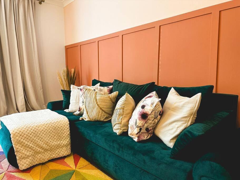 Charming Spacious 2Br Flat Near Station Plus Parking London Exterior foto