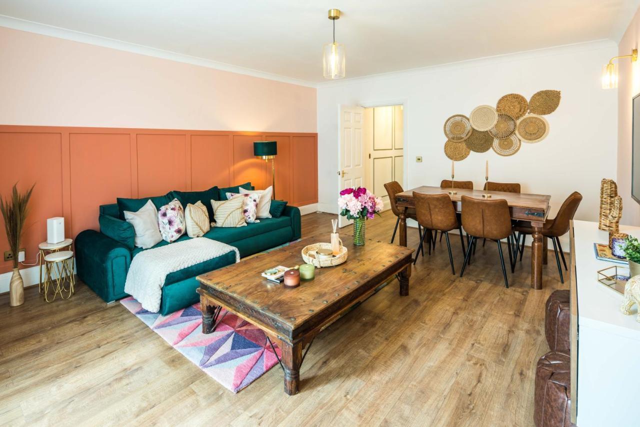 Charming Spacious 2Br Flat Near Station Plus Parking London Exterior foto