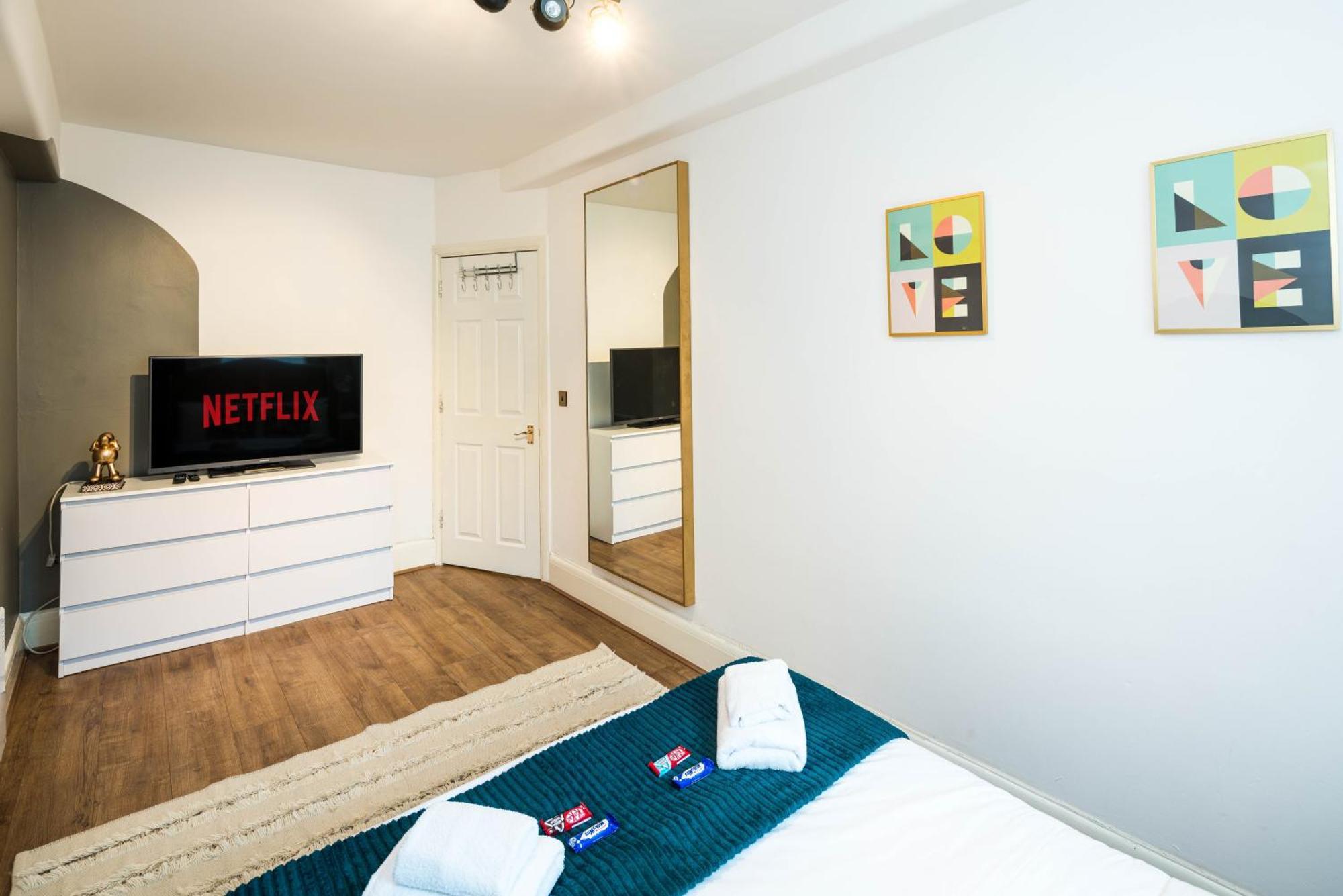 Charming Spacious 2Br Flat Near Station Plus Parking London Exterior foto